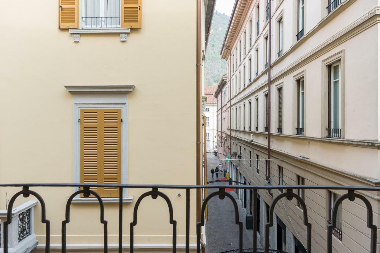 Duomo Luxury Suite - By Myhomeincomo Exterior photo