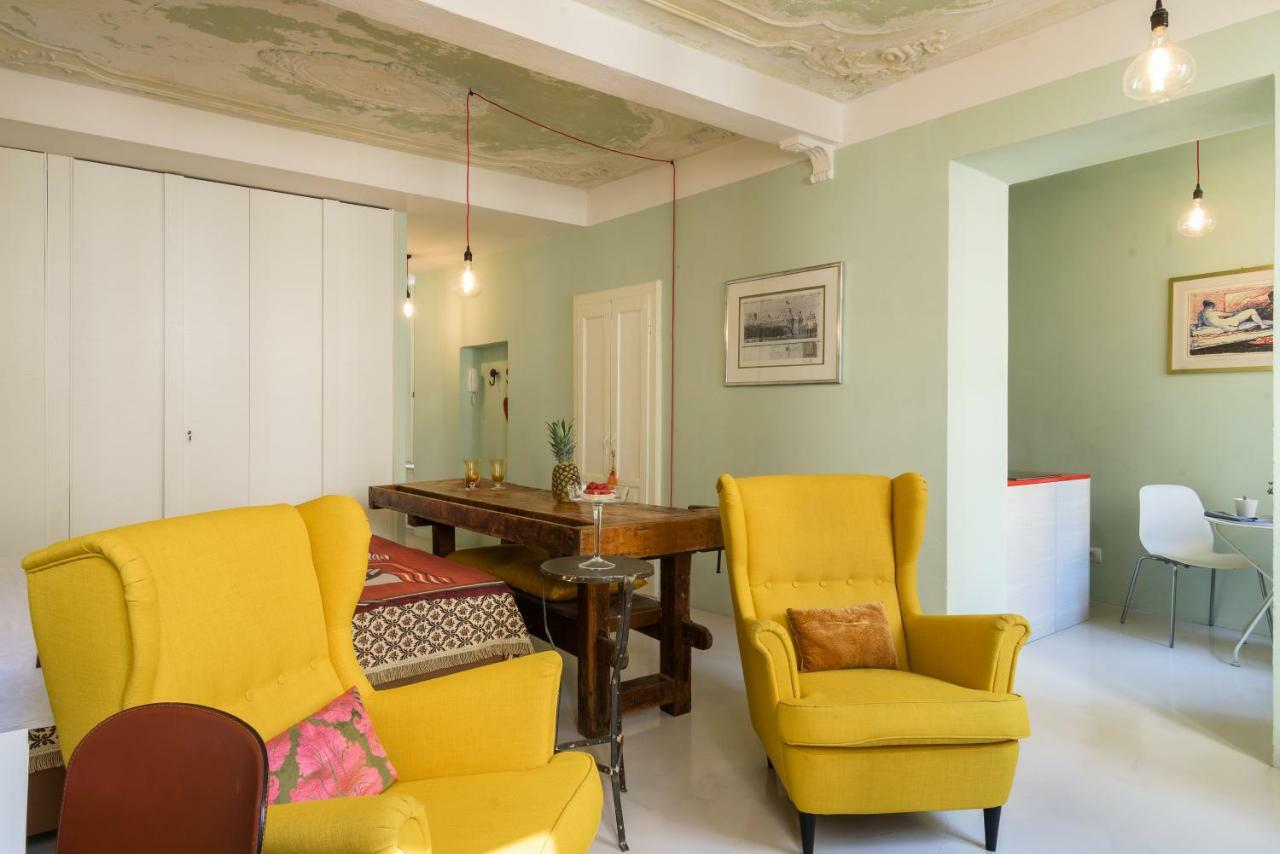 Duomo Luxury Suite - By Myhomeincomo Exterior photo