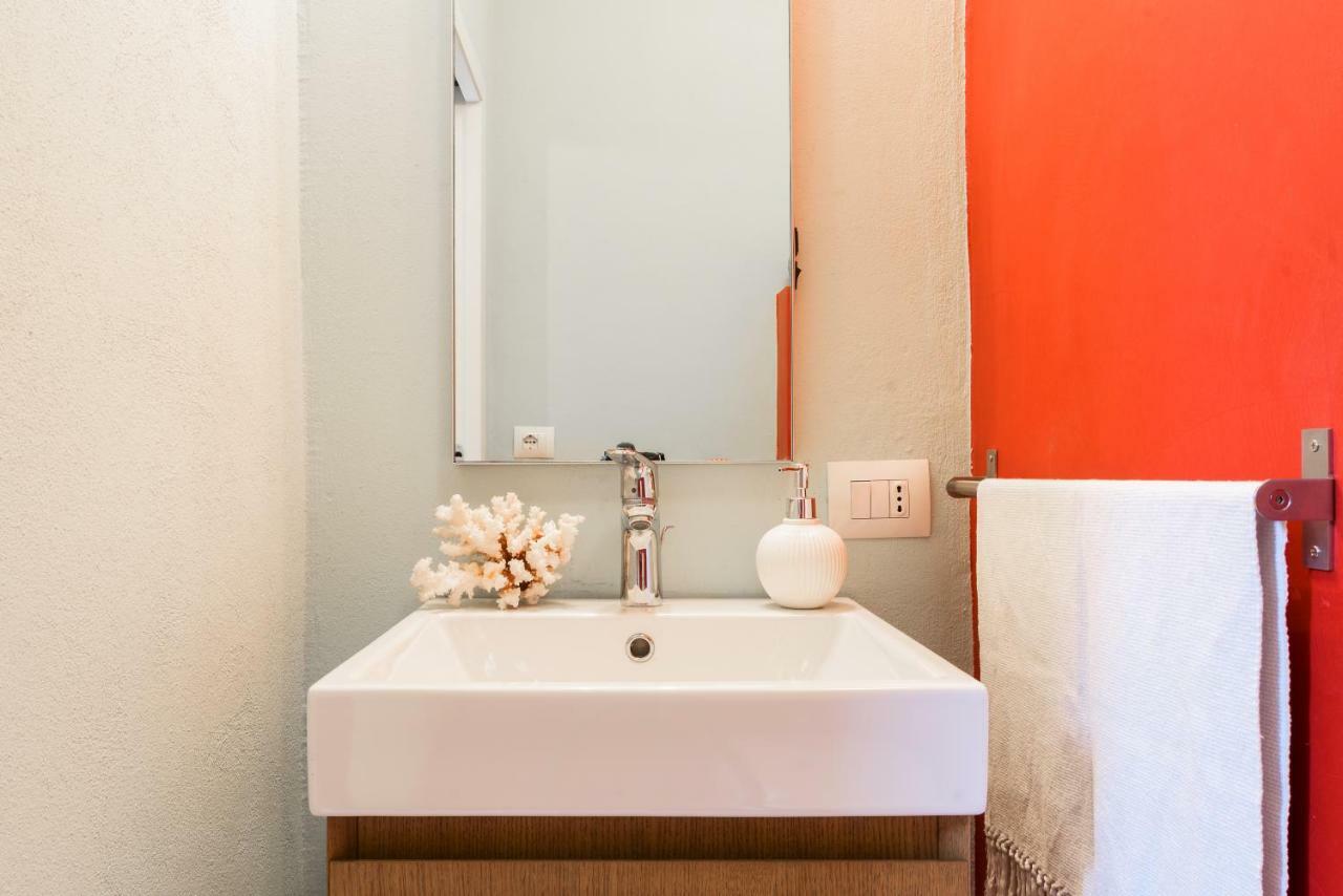 Duomo Luxury Suite - By Myhomeincomo Exterior photo